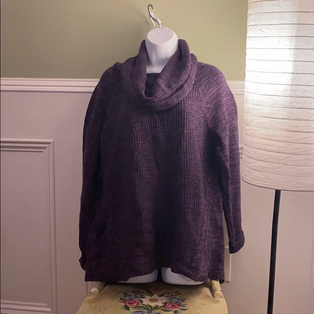 Women’s sweater